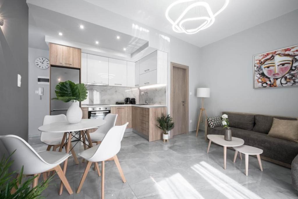 Soleggiato Minimal Apartment テッサロニキ エクステリア 写真